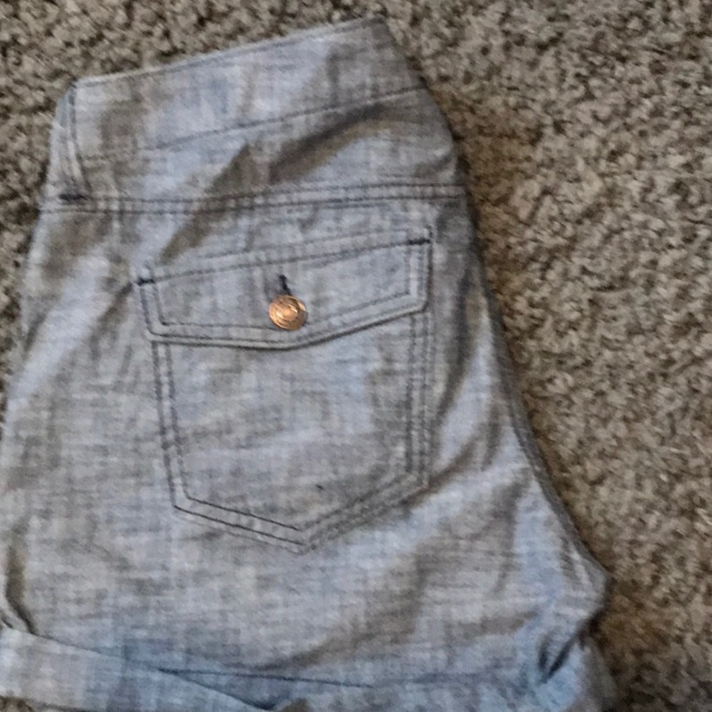 Shorts - Picture 7 of 8